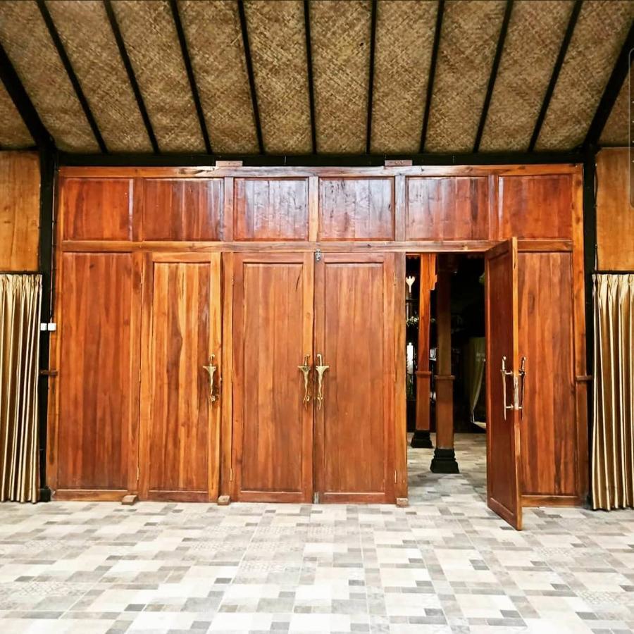 Kampung Lawasan Heritage Cottage Maguwo Extérieur photo