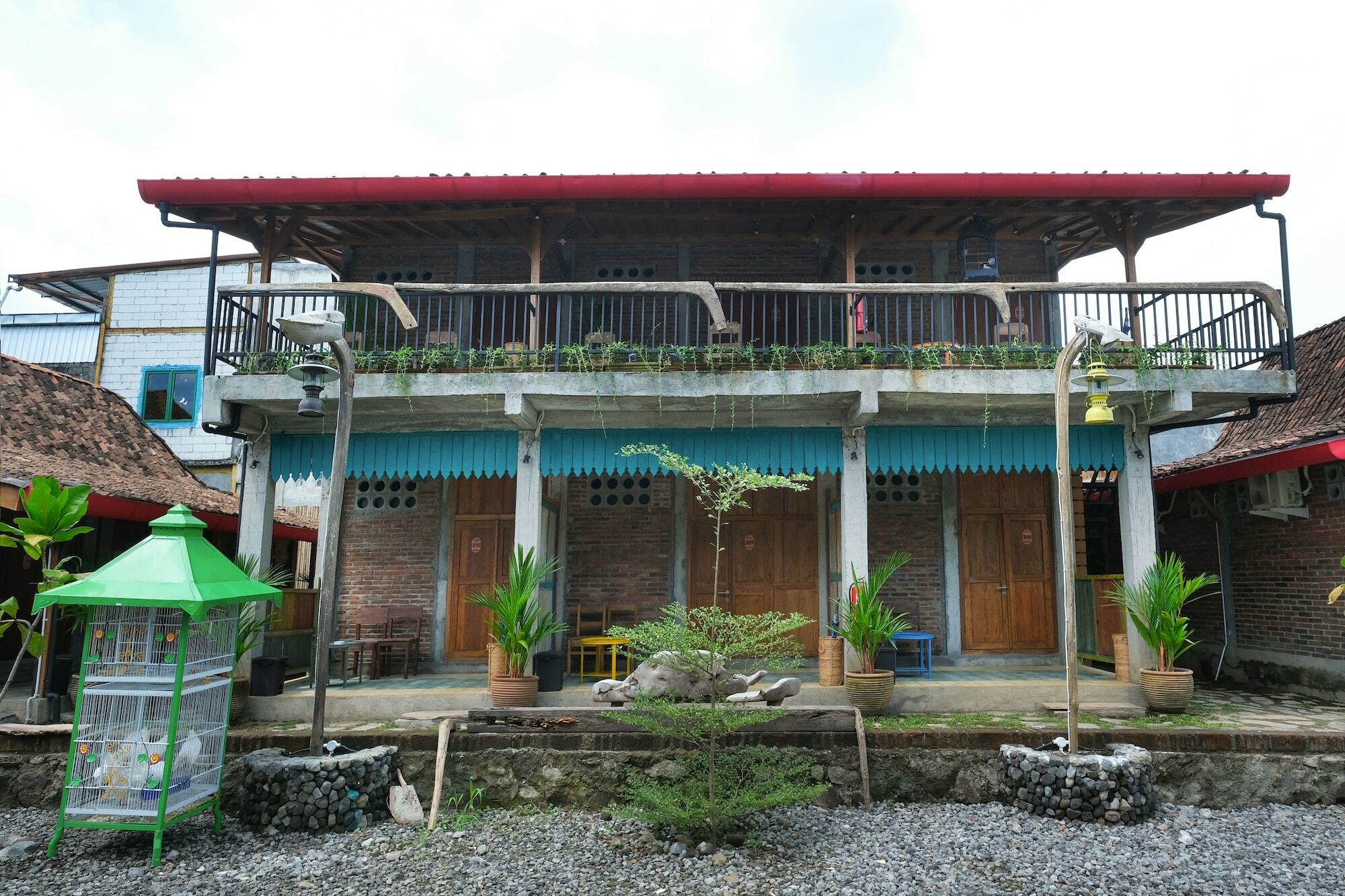 Kampung Lawasan Heritage Cottage Maguwo Extérieur photo