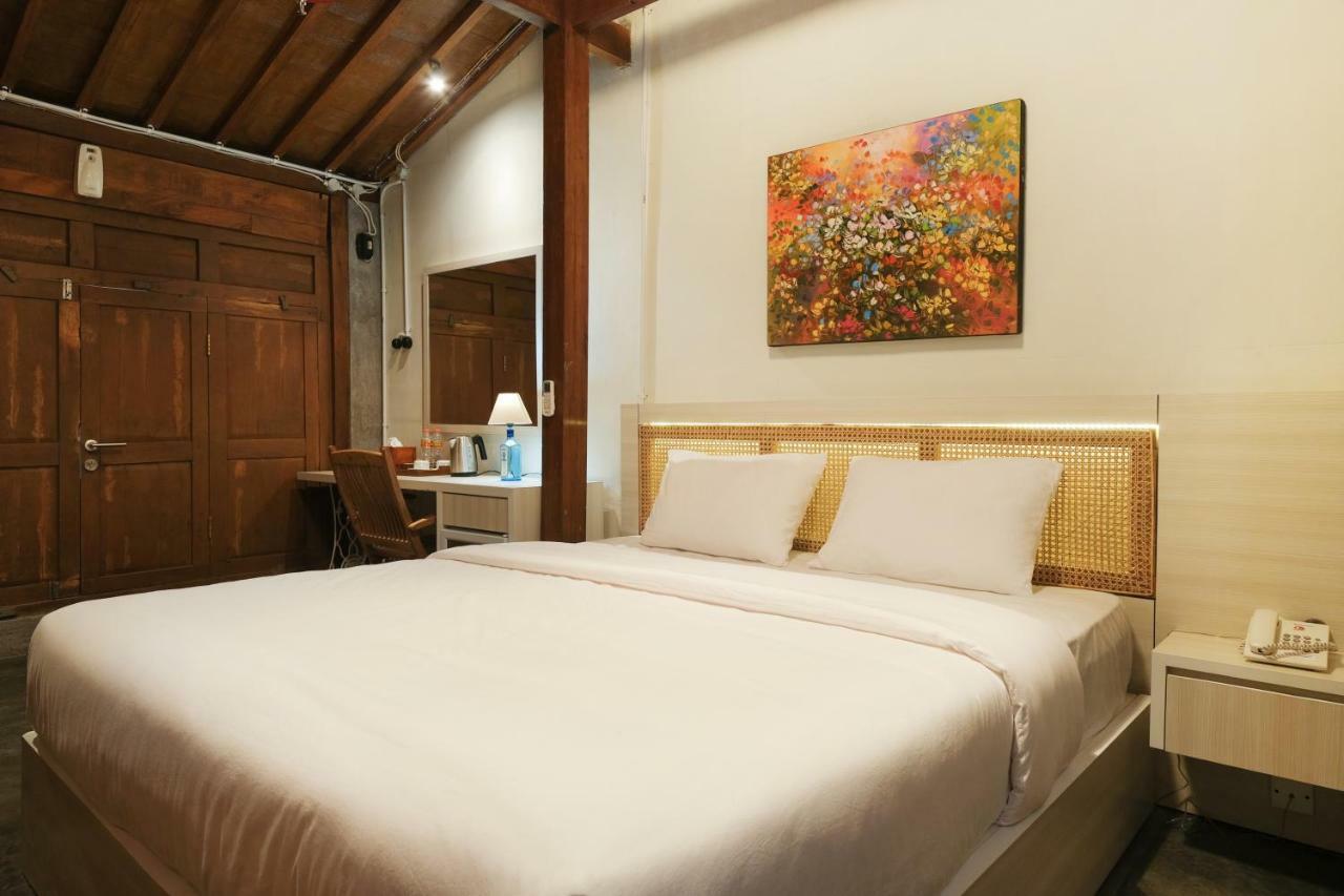Kampung Lawasan Heritage Cottage Maguwo Extérieur photo